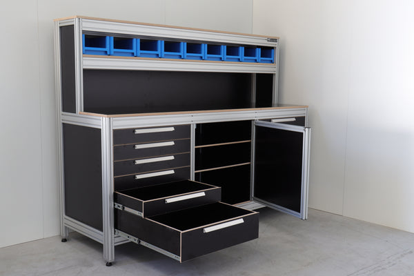 Werk- en inpaktafel met deur en lades
